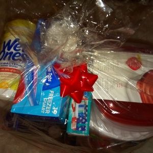 Holiday basket